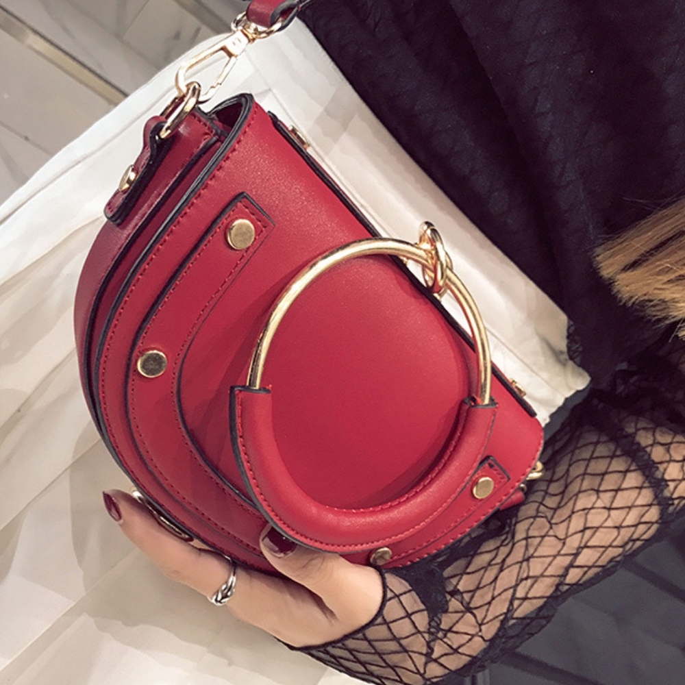 European Retro Rivet Handbag - Picture 2 of 8